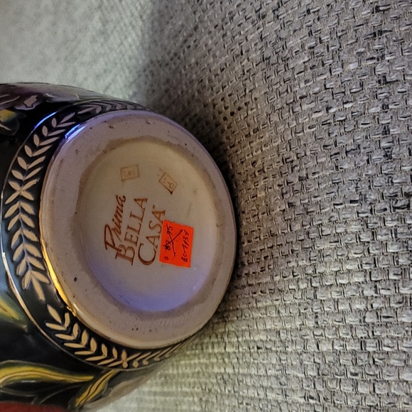 Floral Vase - Picture 6 of 9